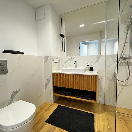 Anchoria Honest-serwis Apartment